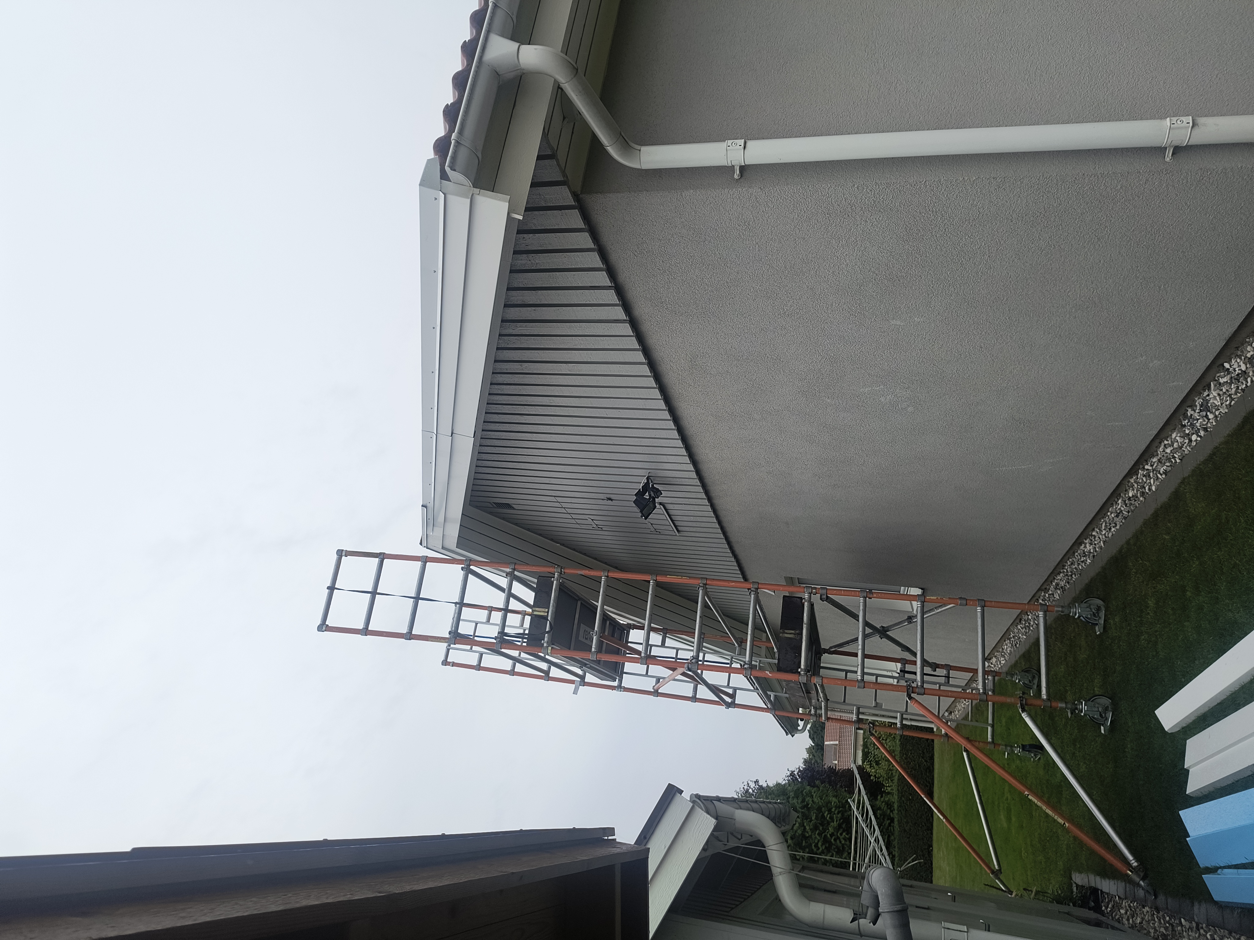 JRH Plåt & Bygg AB - Krön & vindskivor Kävlinge