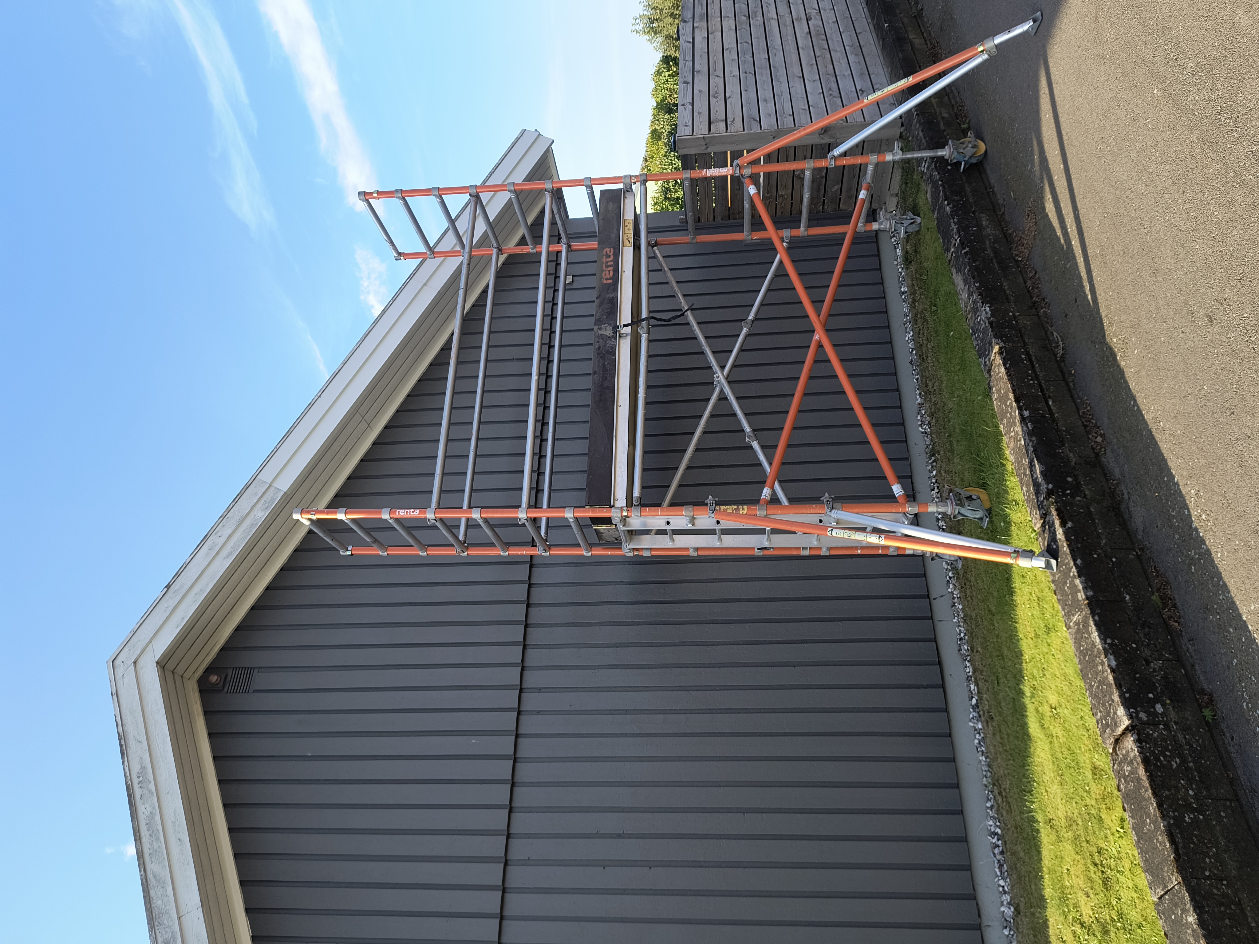 JRH Plåt & Bygg AB - Krön & vindskivor Staffanstorp