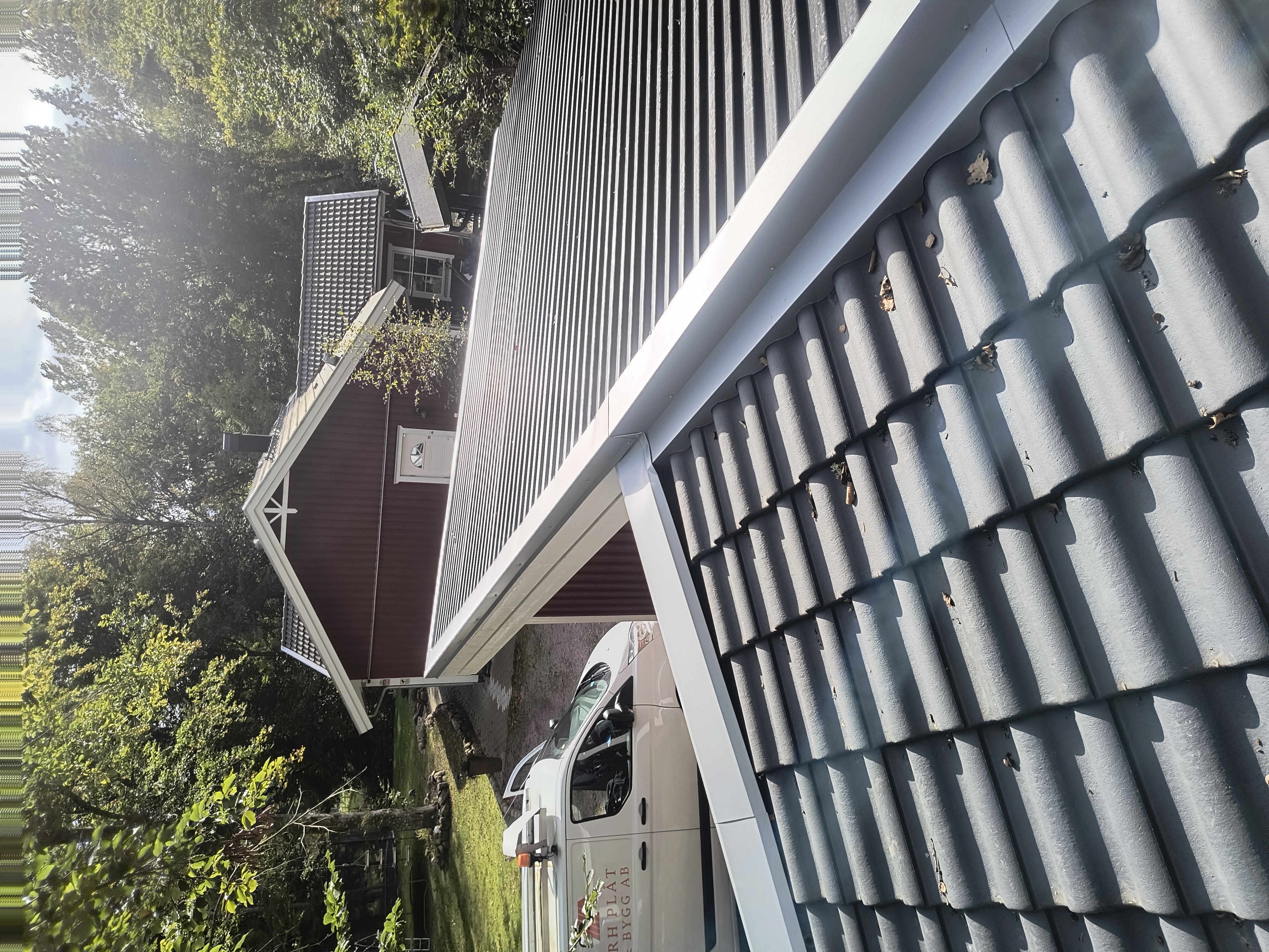 JRH Plåt & Bygg AB - Krön & vindskivor Ludvigsborg