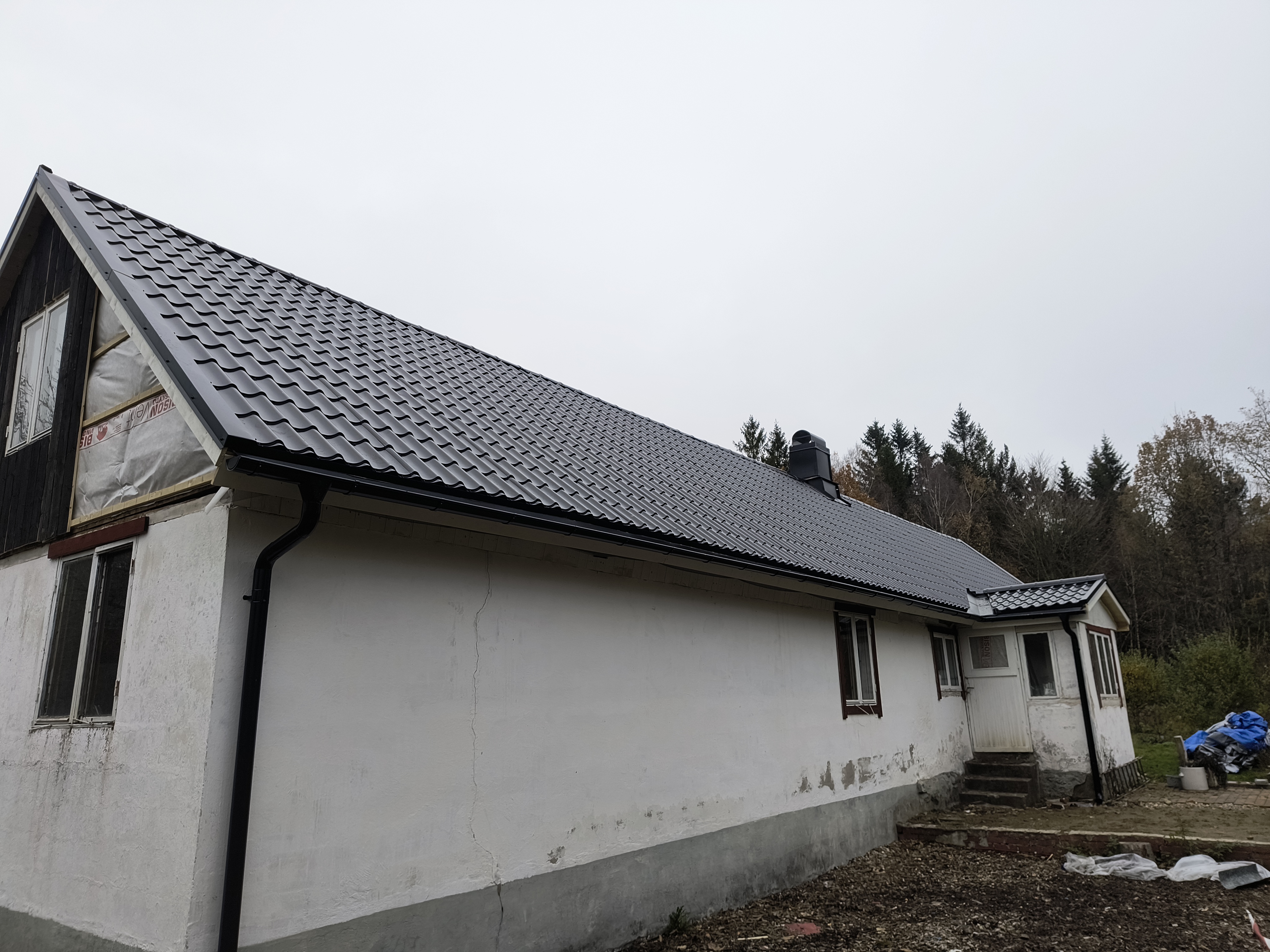 Takläggning Plåtpannor/Plåttak Hörby